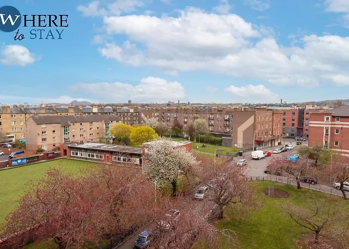 Stylish 3 Bedroom Apartment, Edinburgh